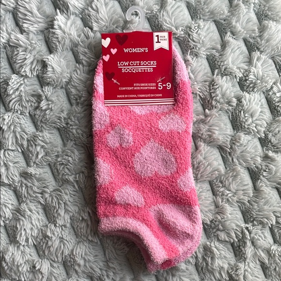 Women's Pink Heart Low Cut Socks - Picture 1 of 2